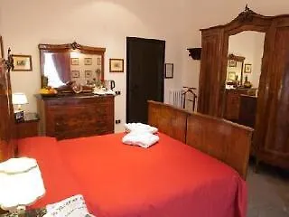 Manfredi House San Pietro Maison d'hôtes 4*